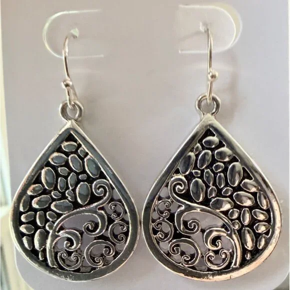 Y2K Silver Tone Teardrop Filigree Dangle Earrings Nickel Free Hypoallergenic - Picture 3 of 4